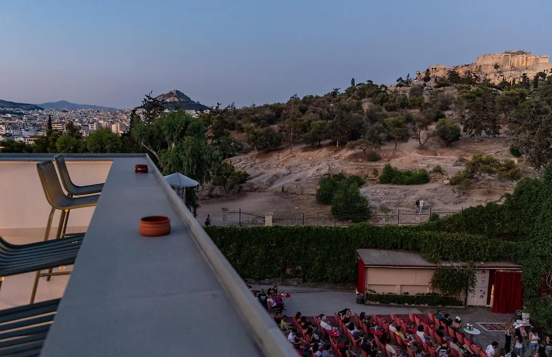 Meros - Athenian Residencies-1